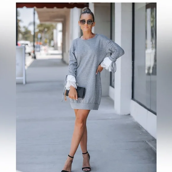 04 Chic Round neck ruching long sleeve lace contrast sweater knit midi Dress - Picture 1 of 7